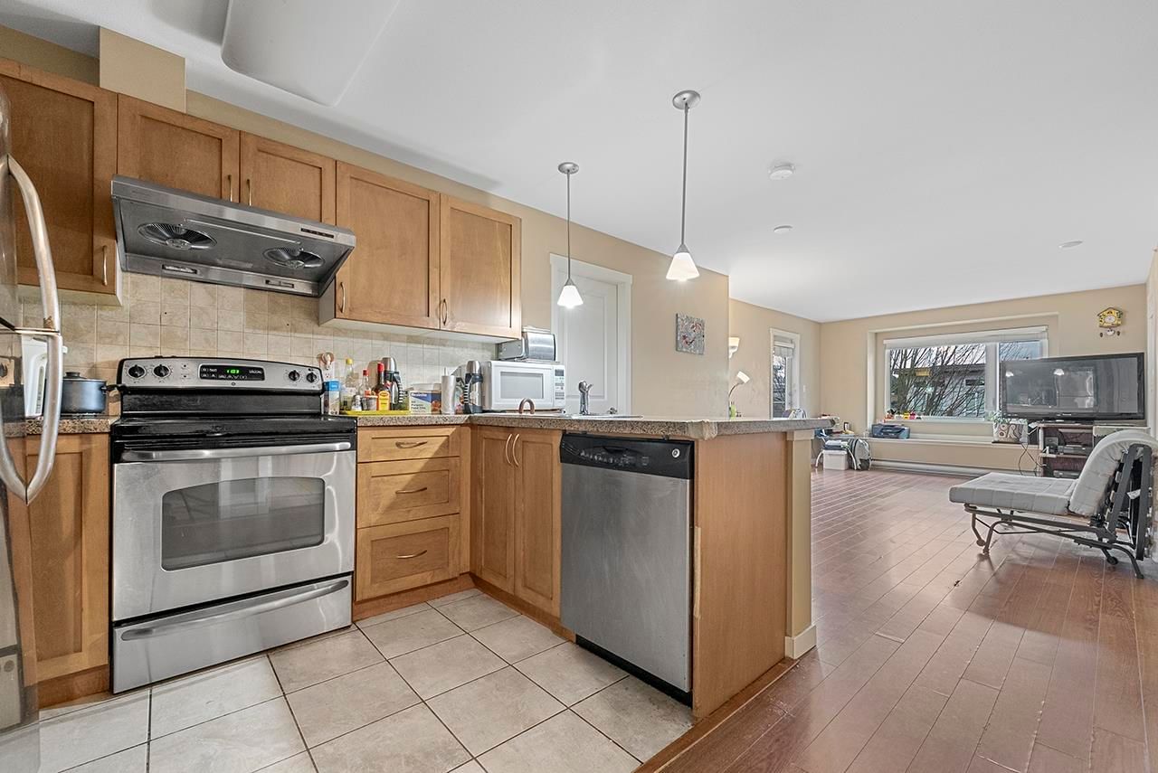 Listing Image 5