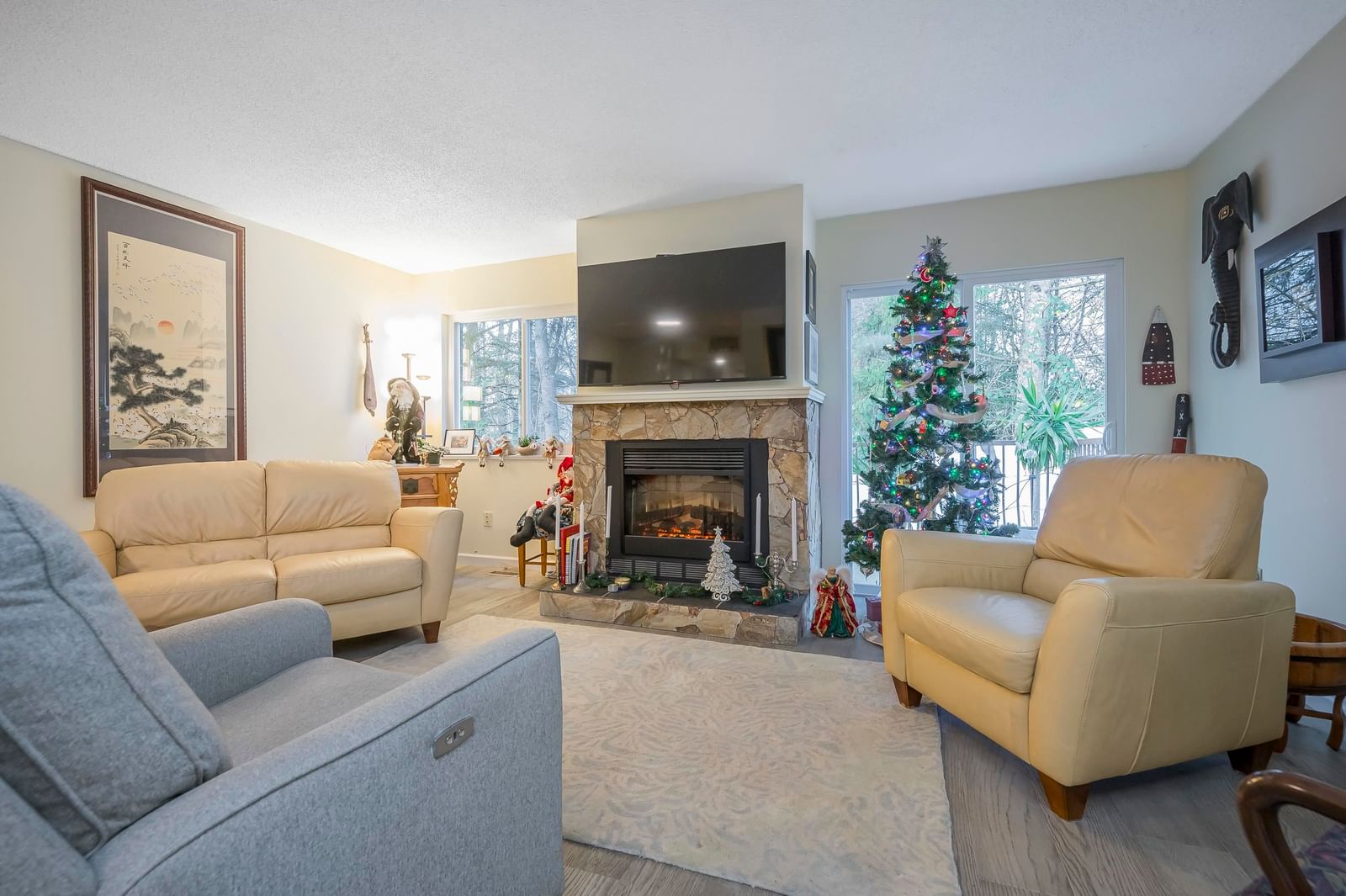 Listing Image 15