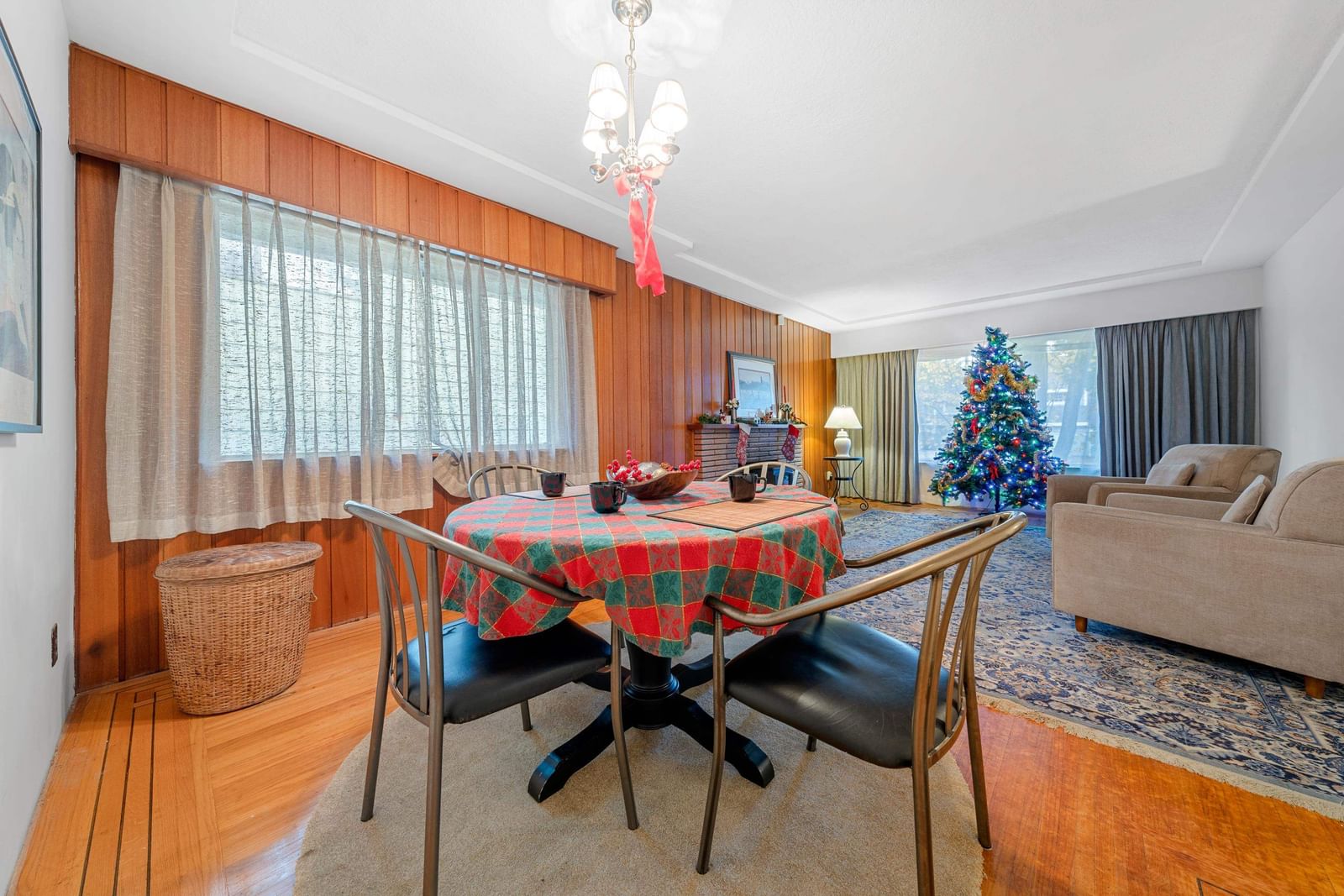 Listing Image 9