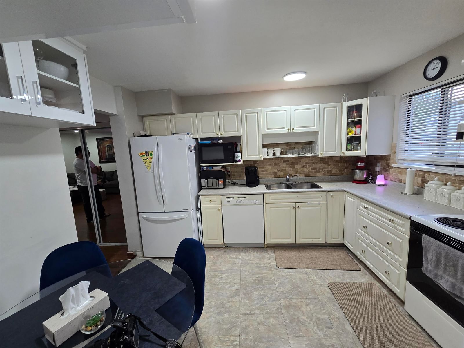 Listing Image 23