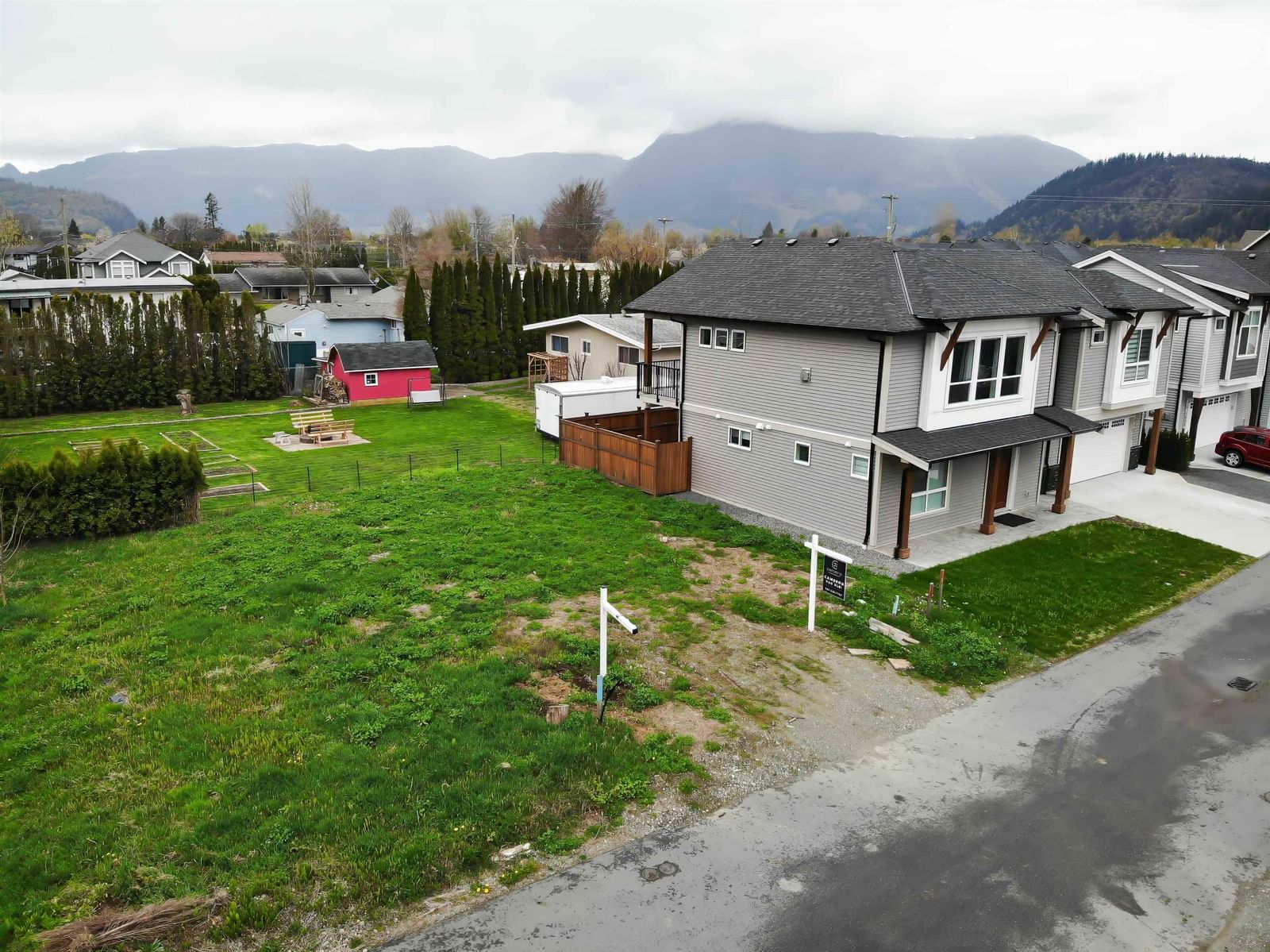 Listing Image 6
