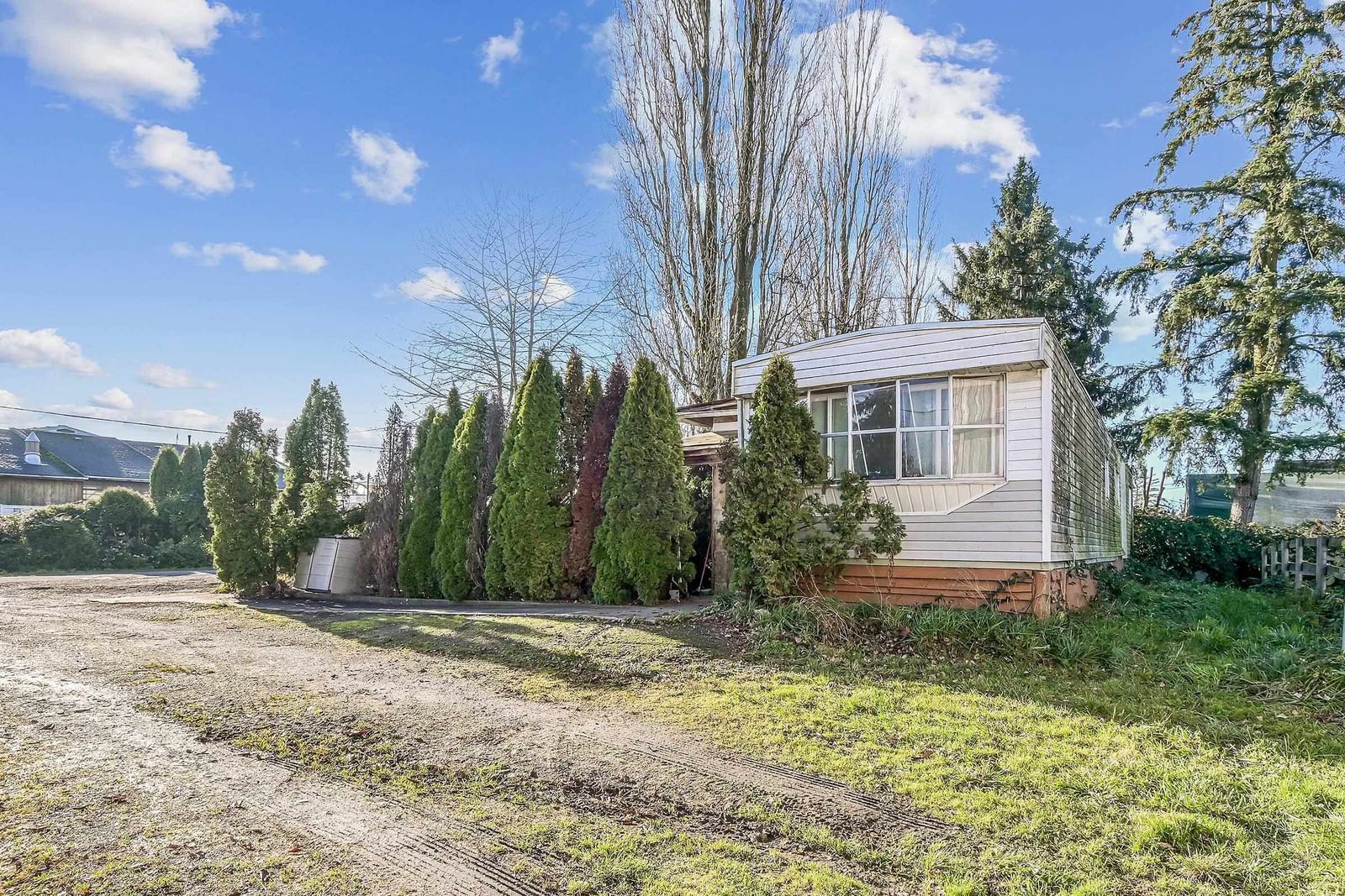 Listing Image 17