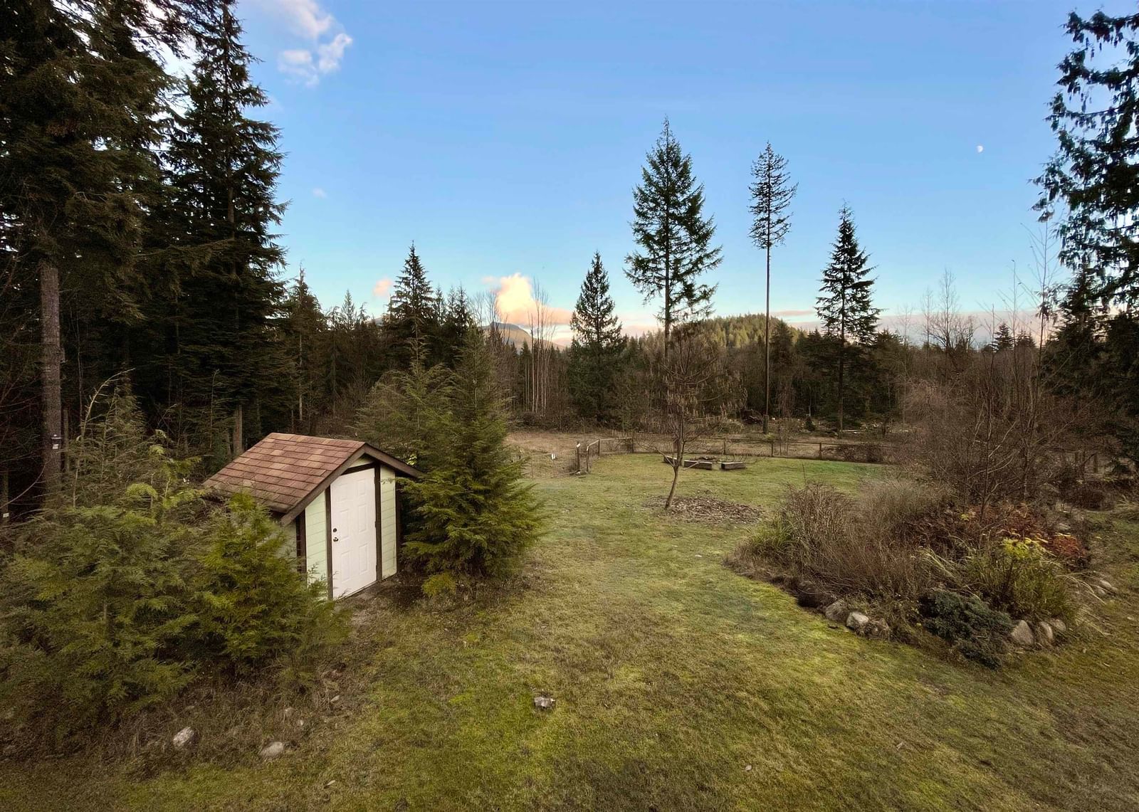 Listing Image 17