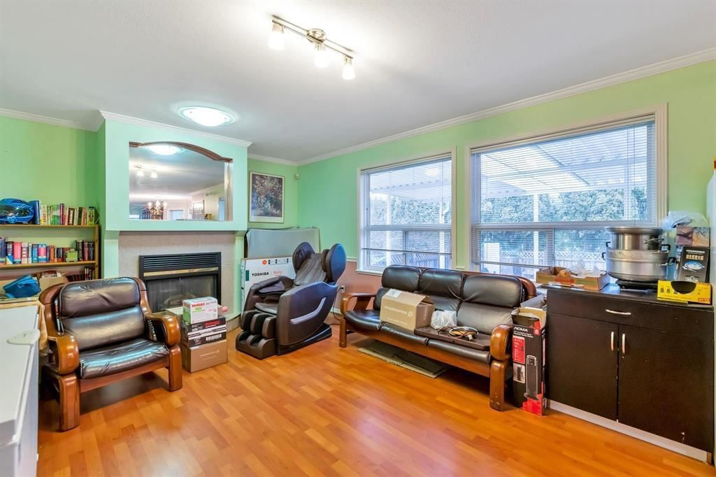 Listing Image 15
