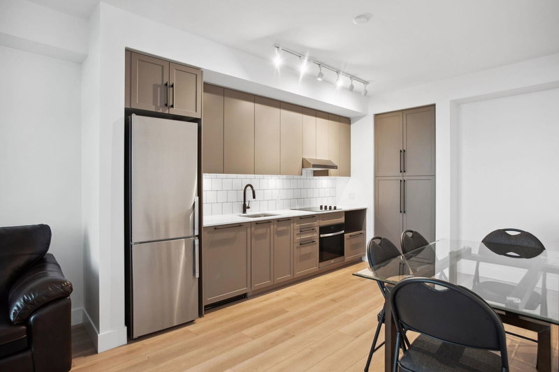 711 - 8750 University Crescent, Burnaby, V5A 0G9 | Image 2