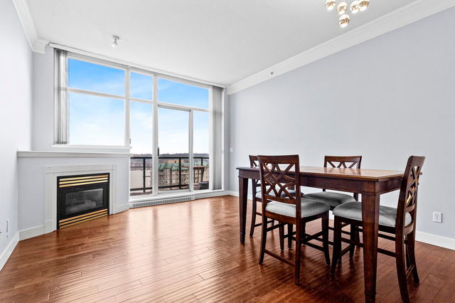 2202 - 10 Laguna Court