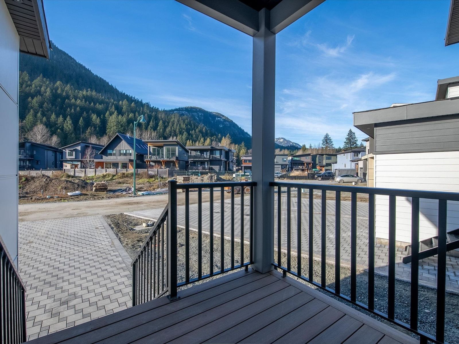 Listing Image 8