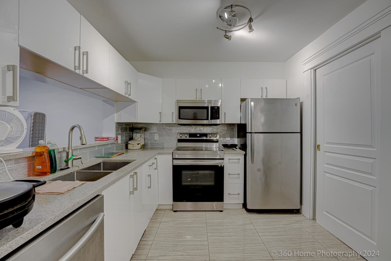 Listing Image 23