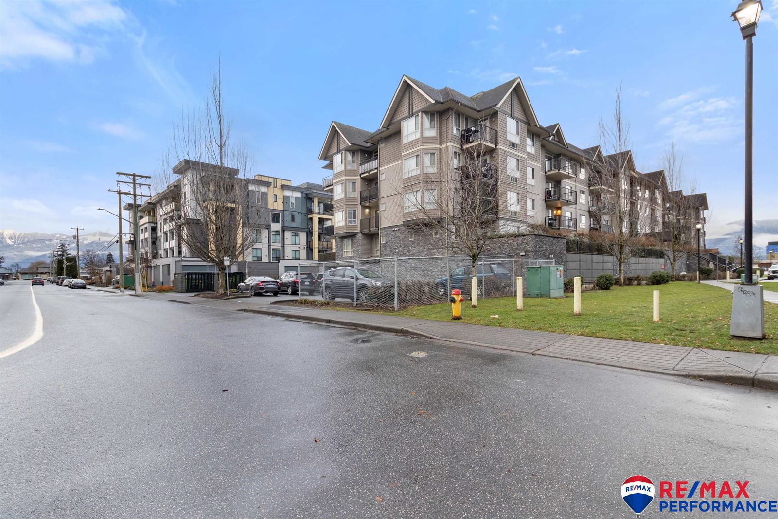 Listing Image 23