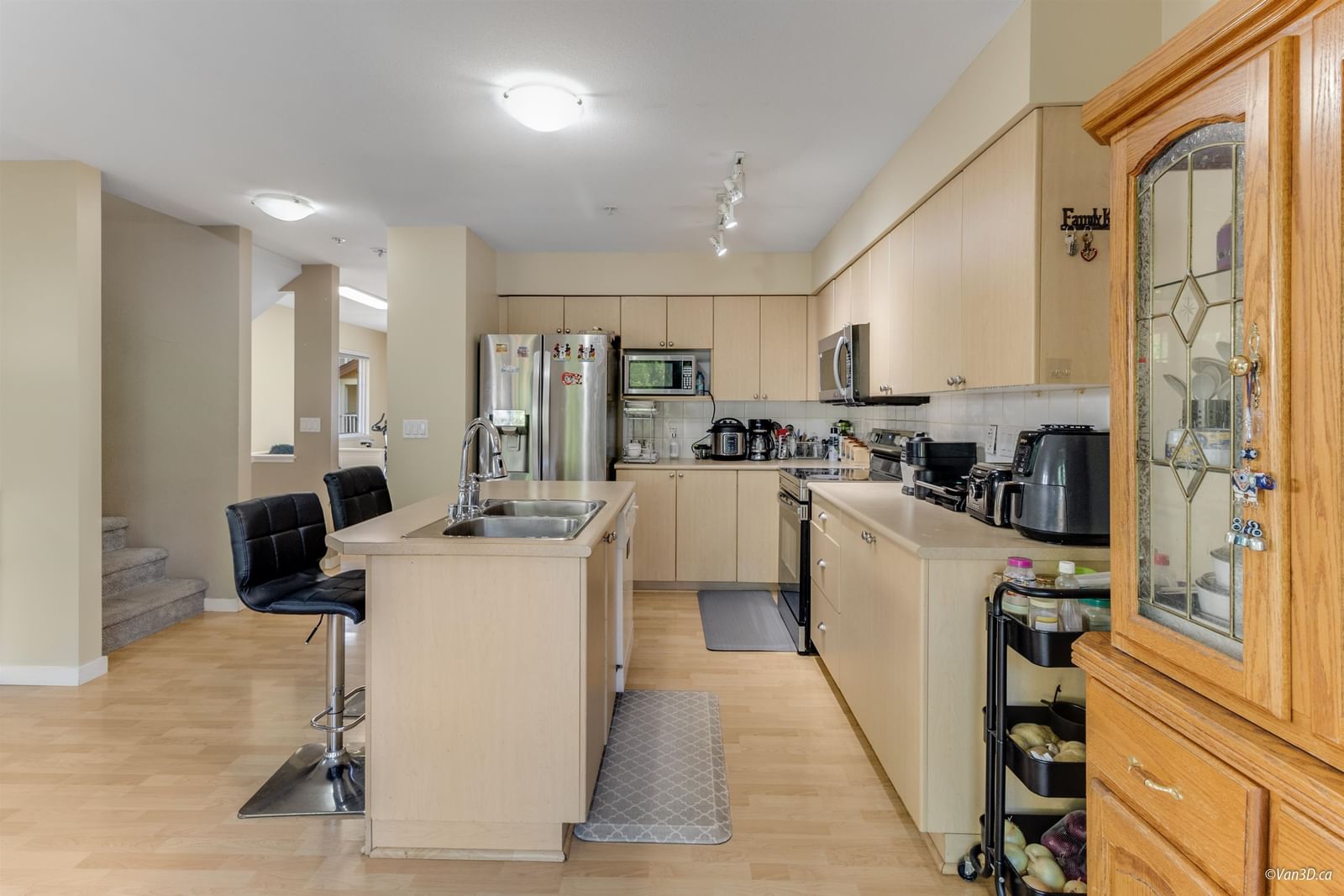 Listing Image 9