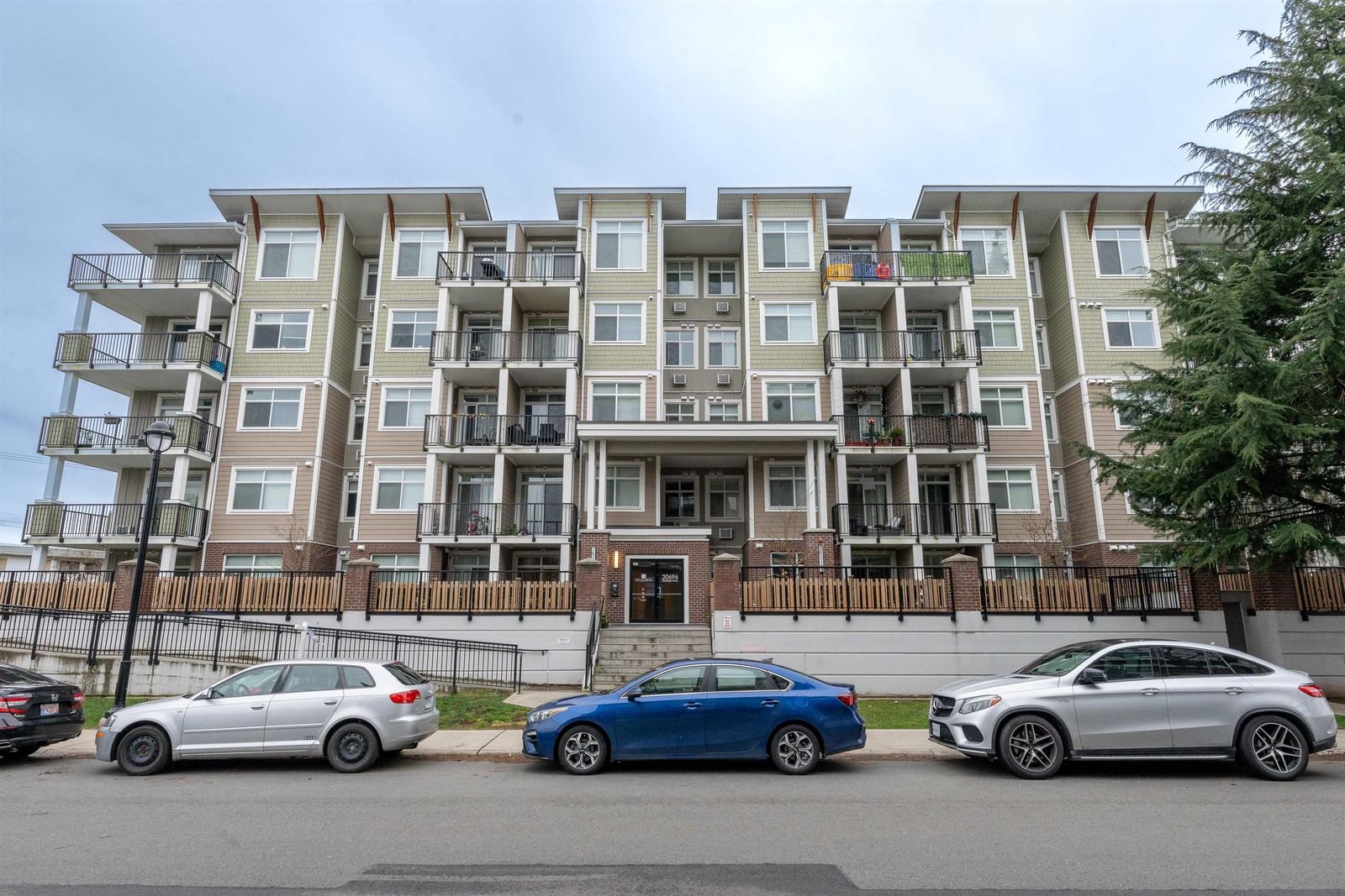Listing Image 1