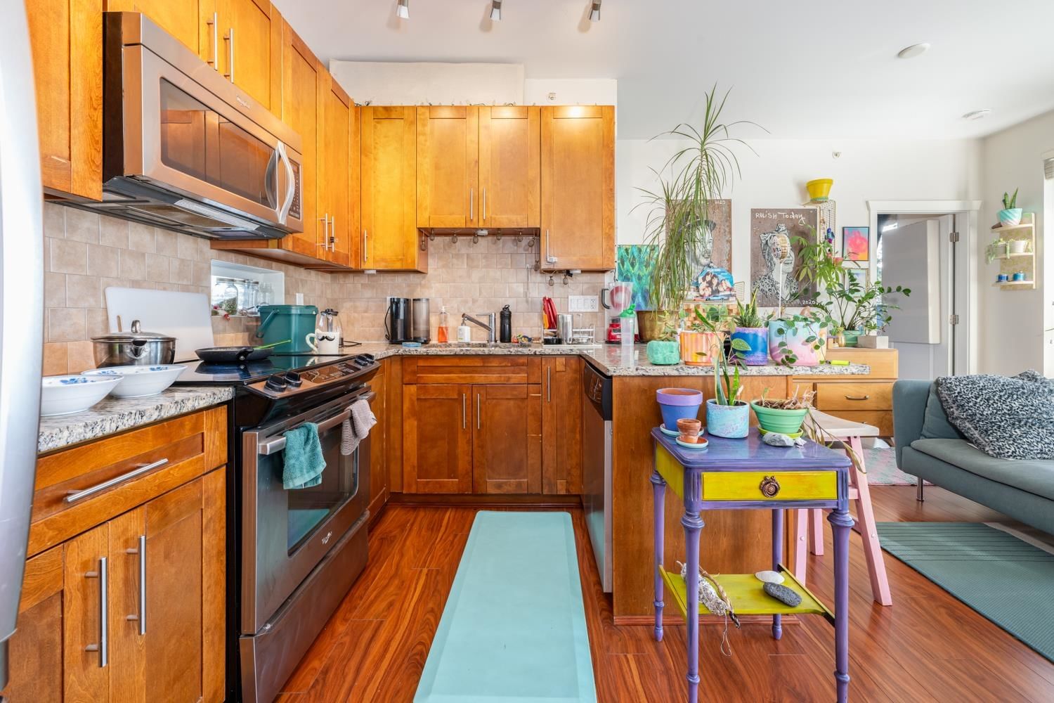 Listing Image 10