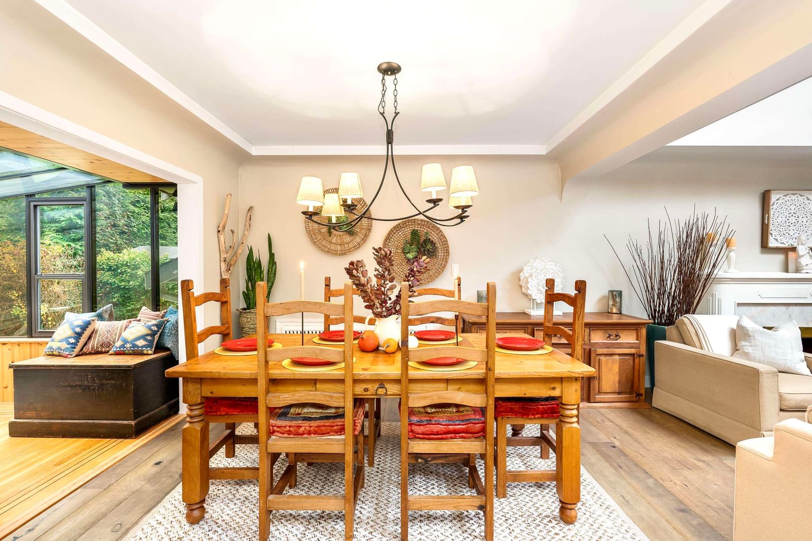 Listing Image 11