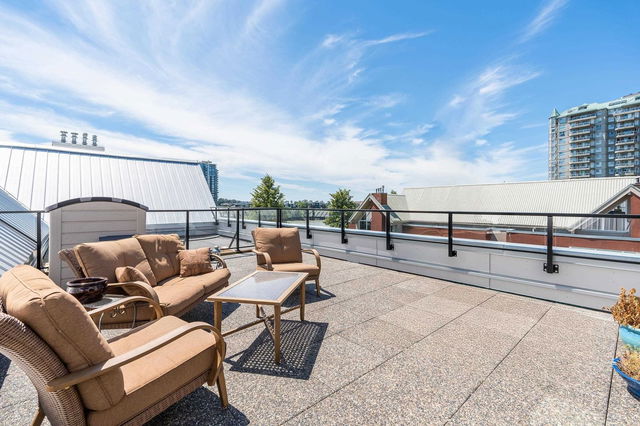 421 - 1150 Quayside Drive