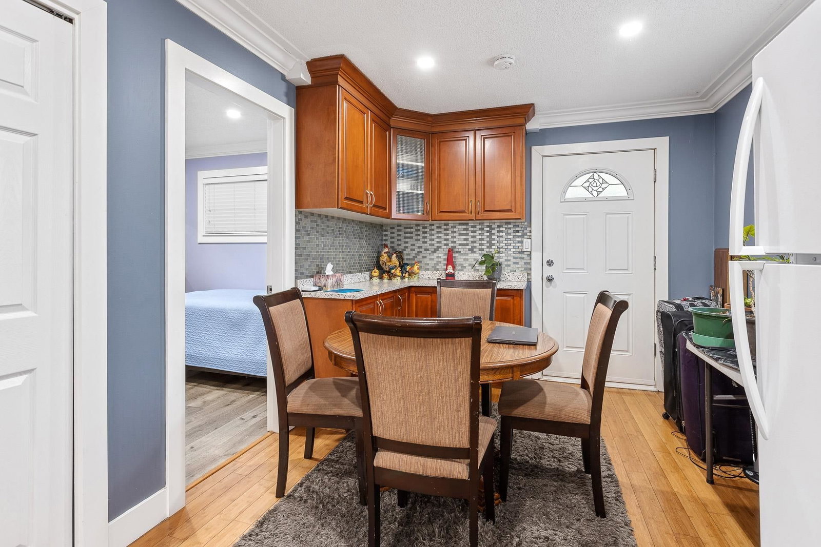 Listing Image 13
