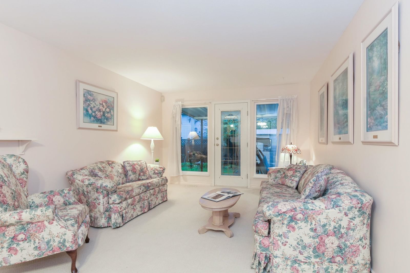 Listing Image 5