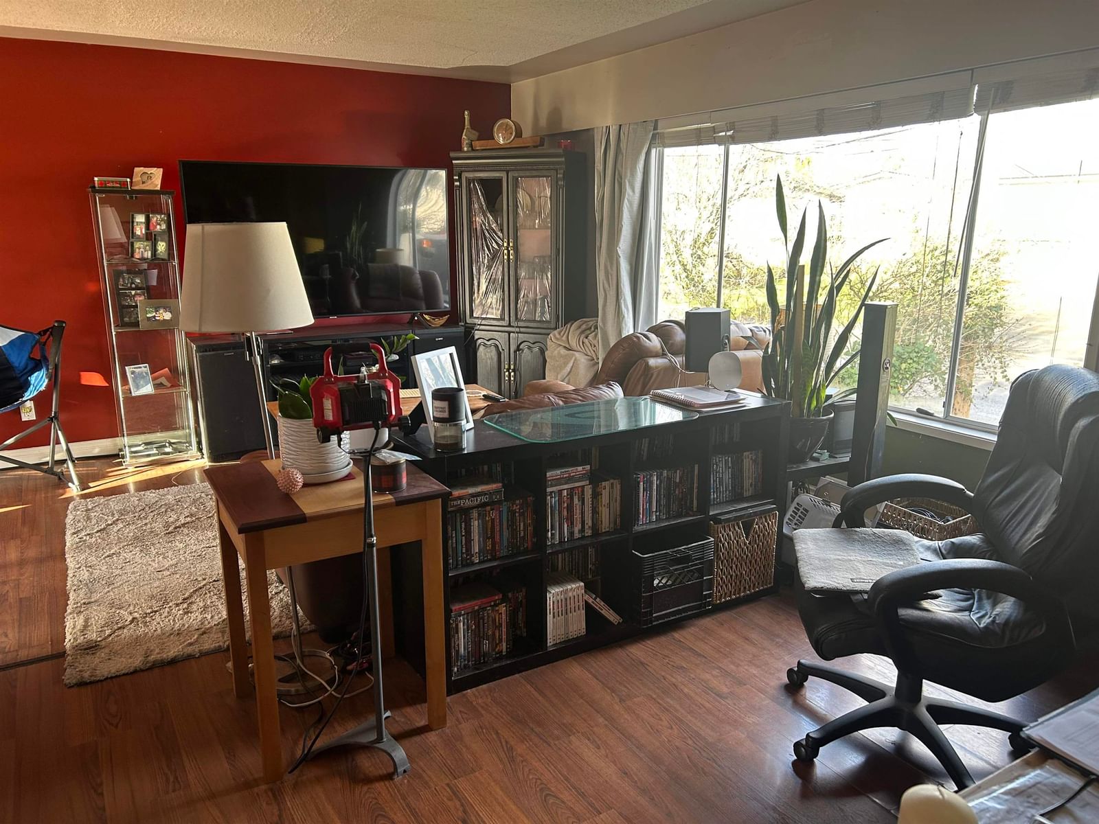 Listing Image 5