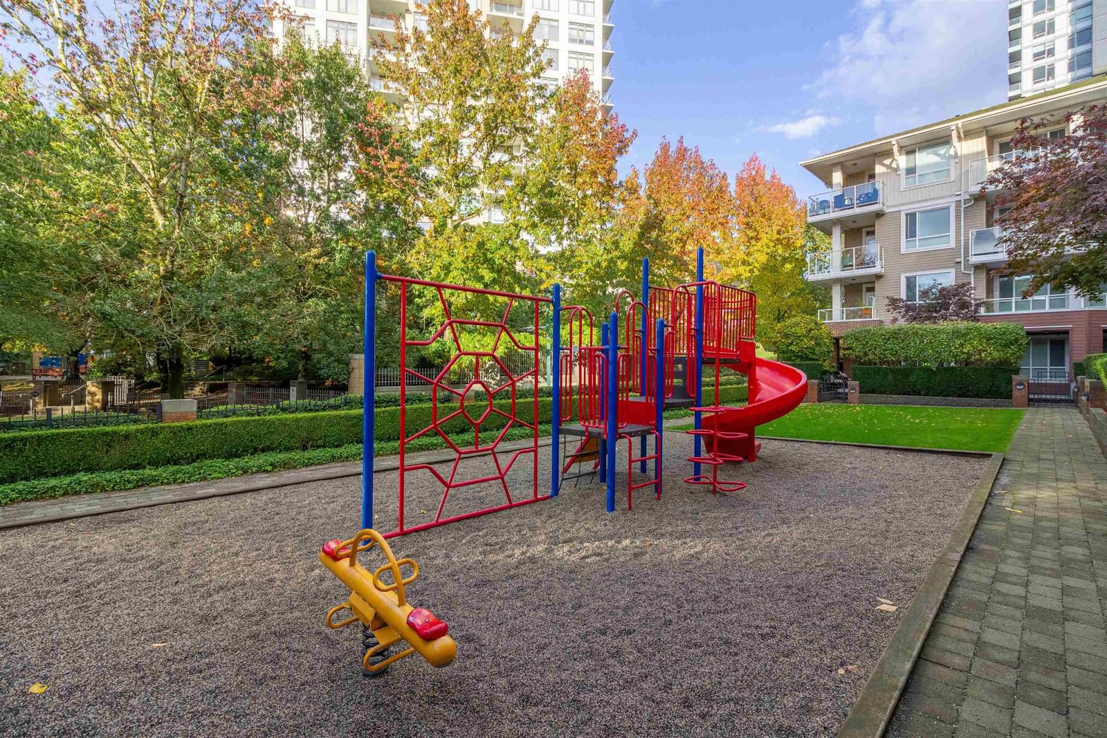Listing Image 18