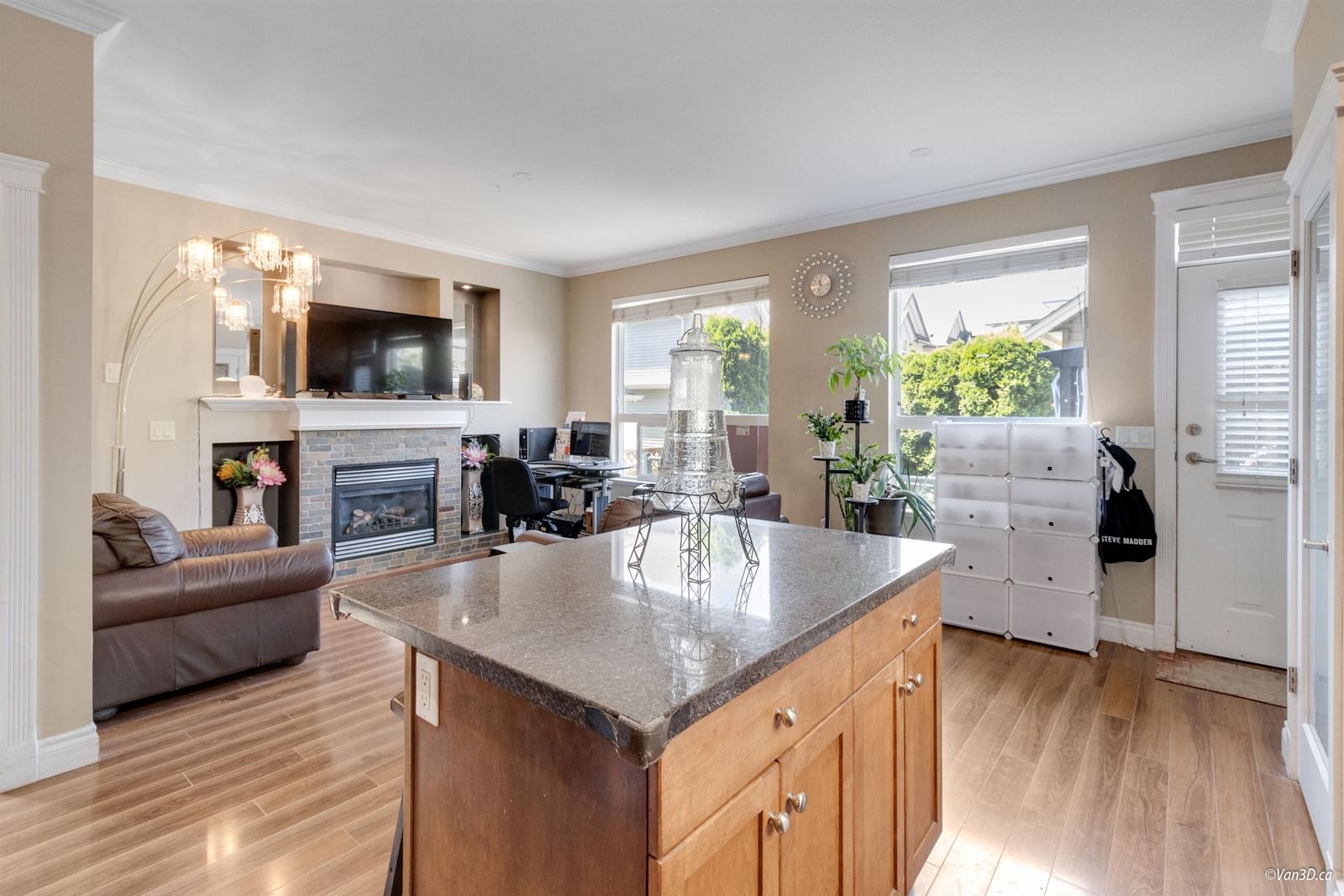 Listing Image 15