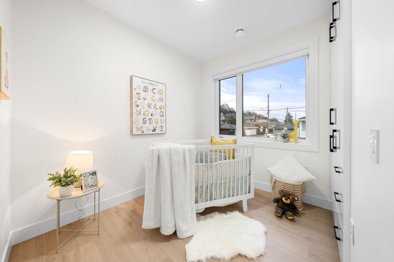 Listing Image 25