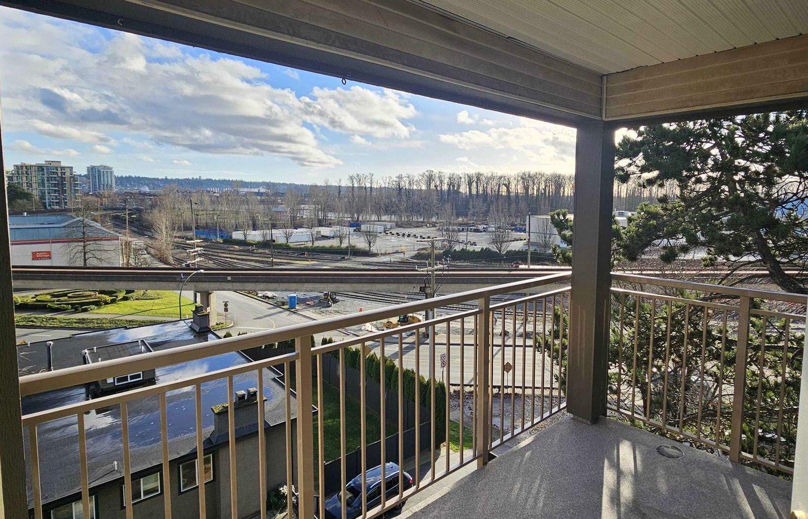 Listing Image 16