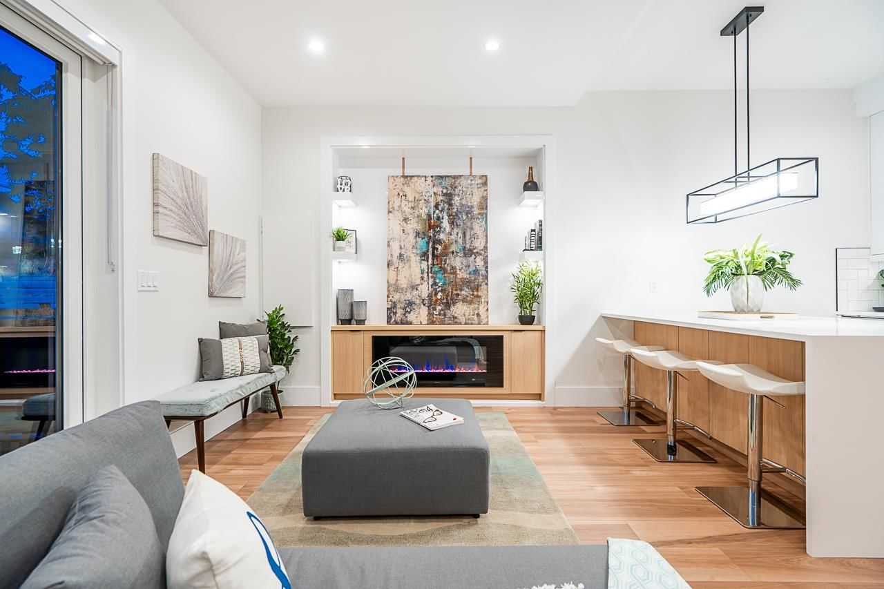 Listing Image 10
