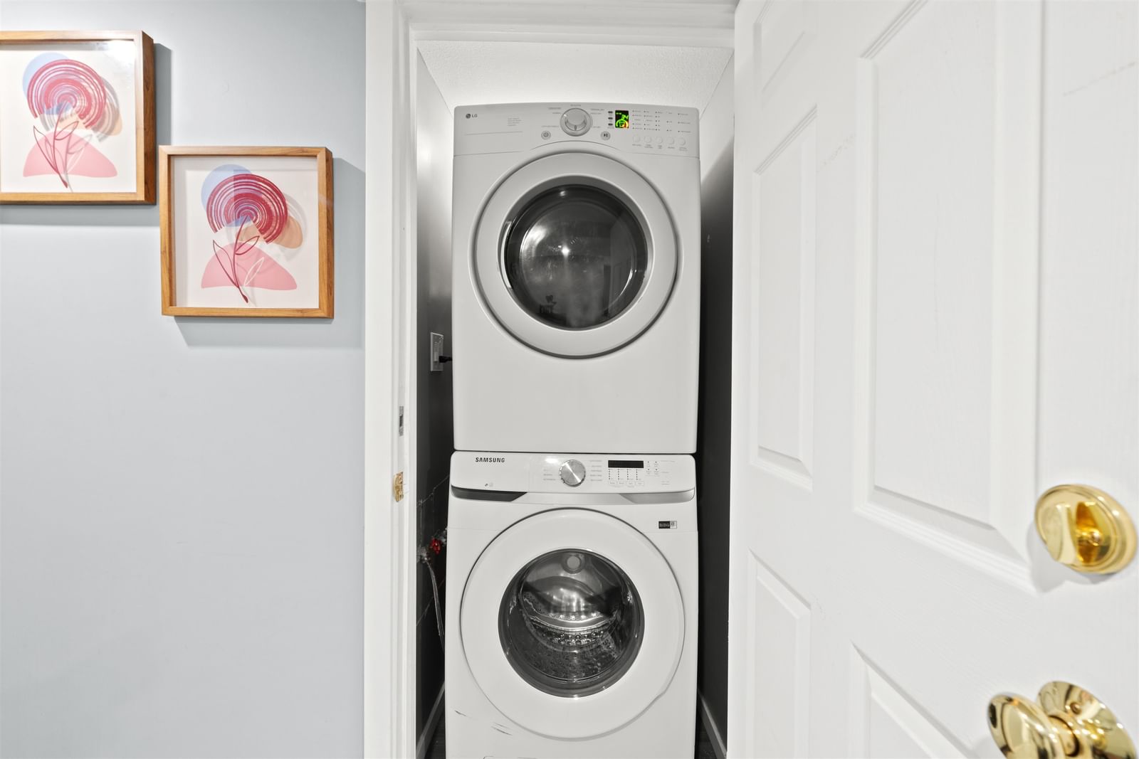 Listing Image 21
