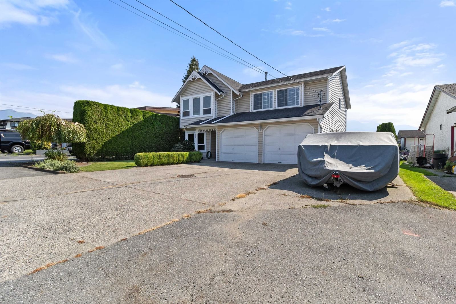 Listing Image 4