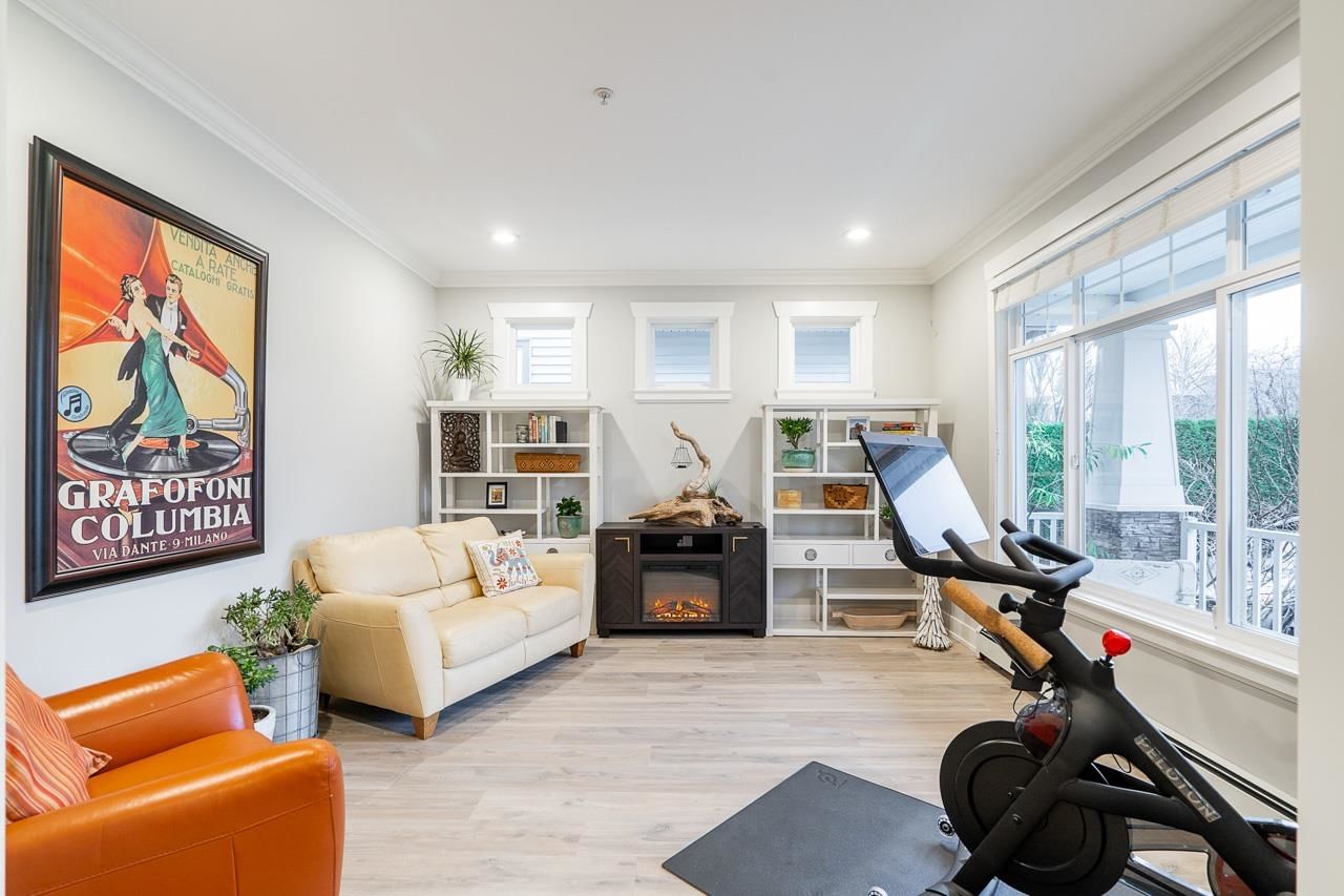 Listing Image 15