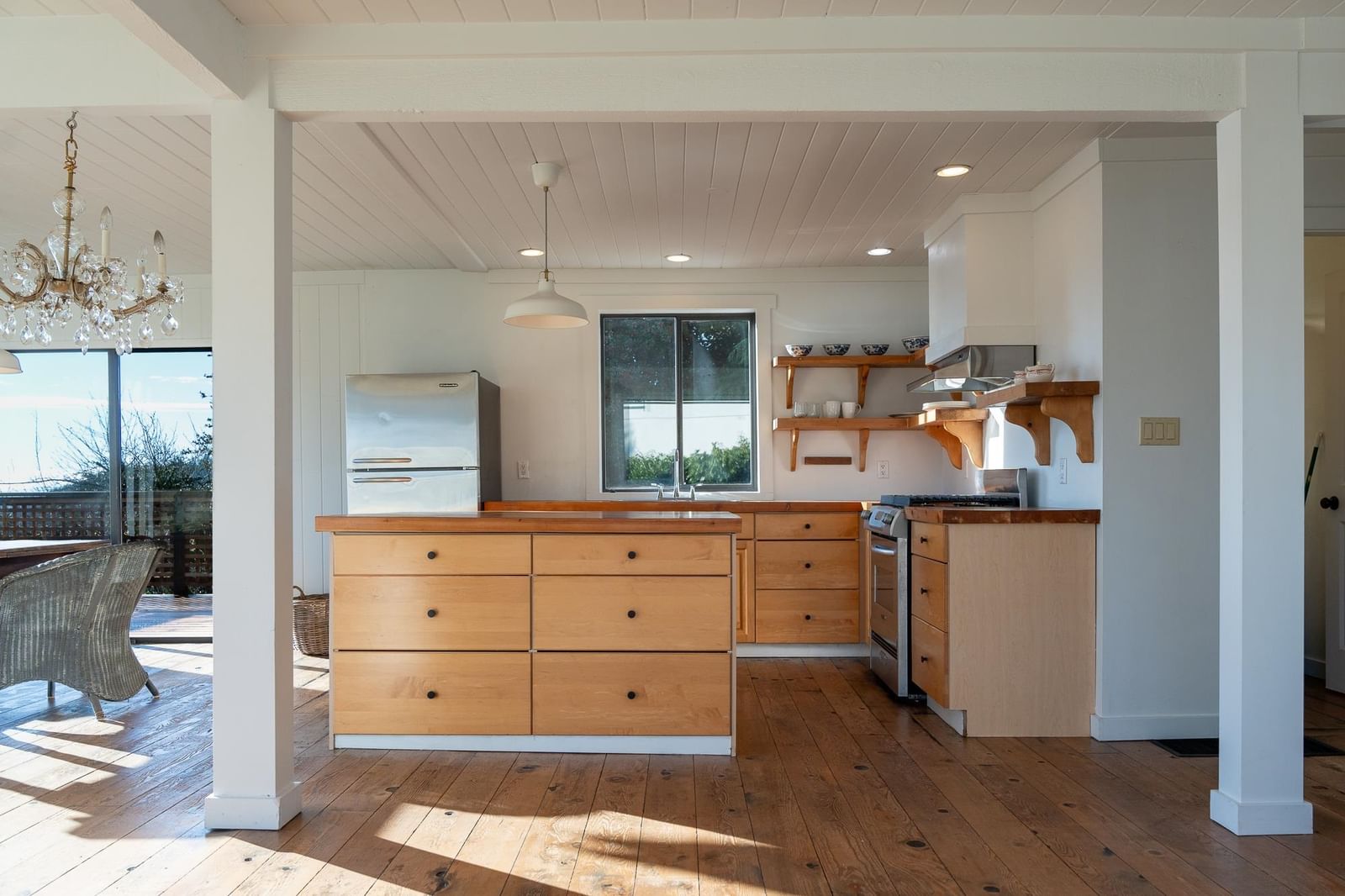 Listing Image 7