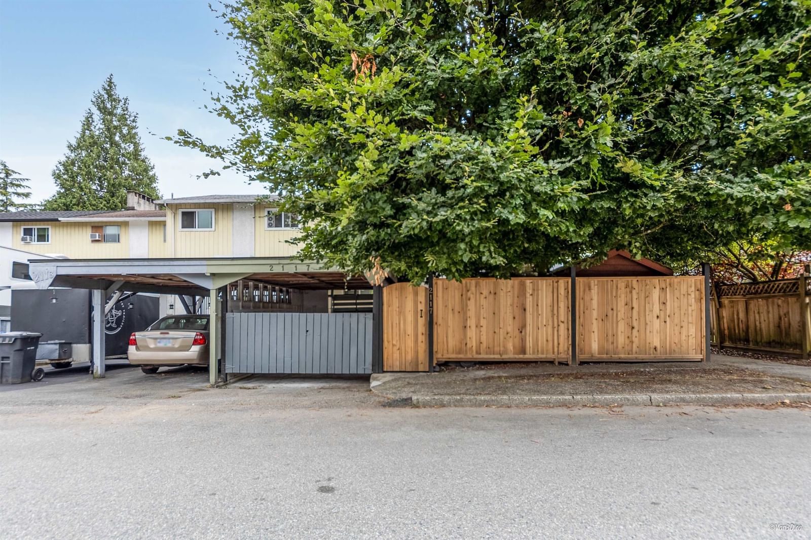 Listing Image 17