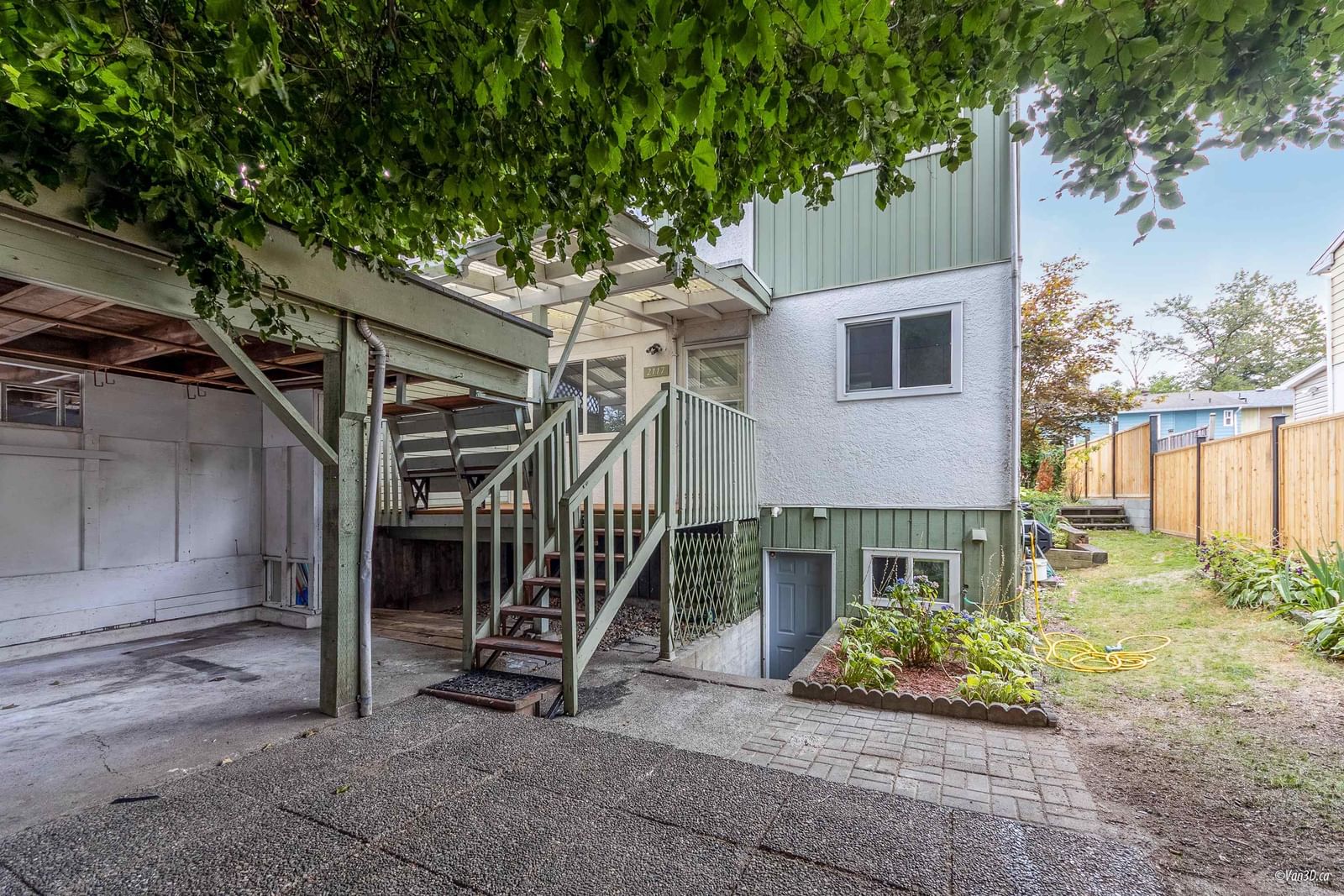 Listing Image 18