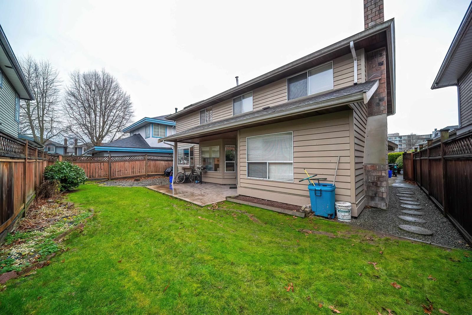 Listing Image 5