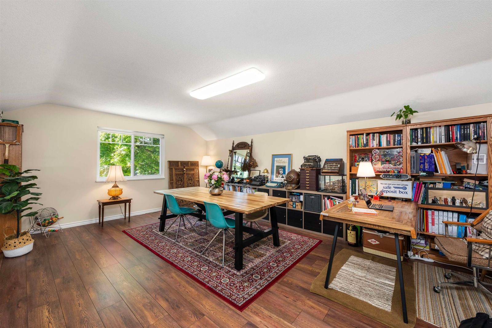 Listing Image 21