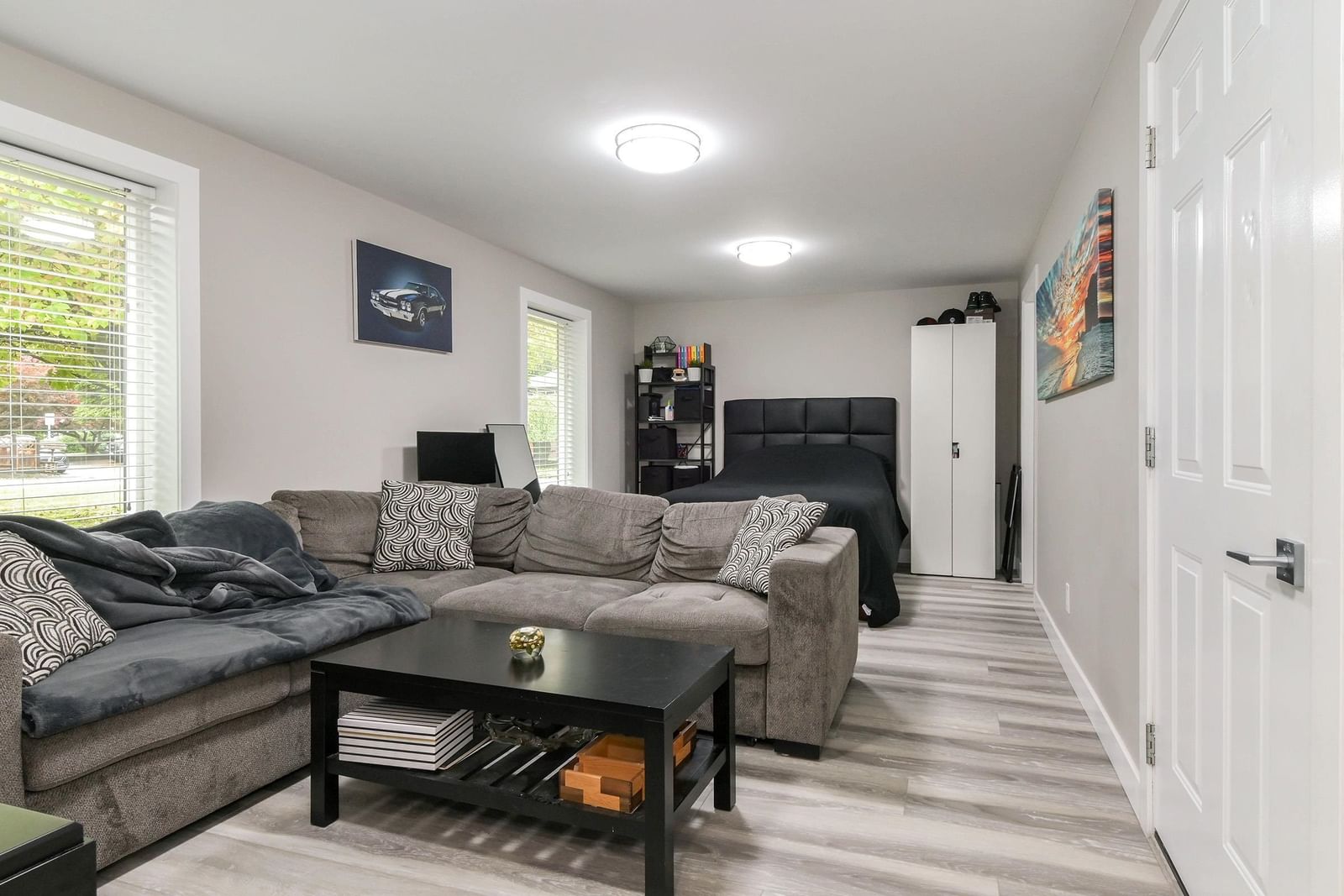 Listing Image 19