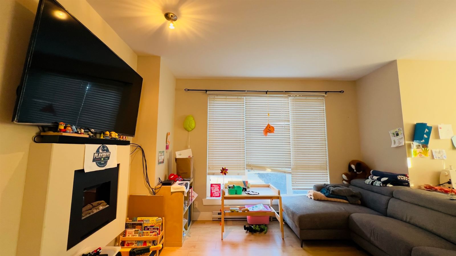 Listing Image 6
