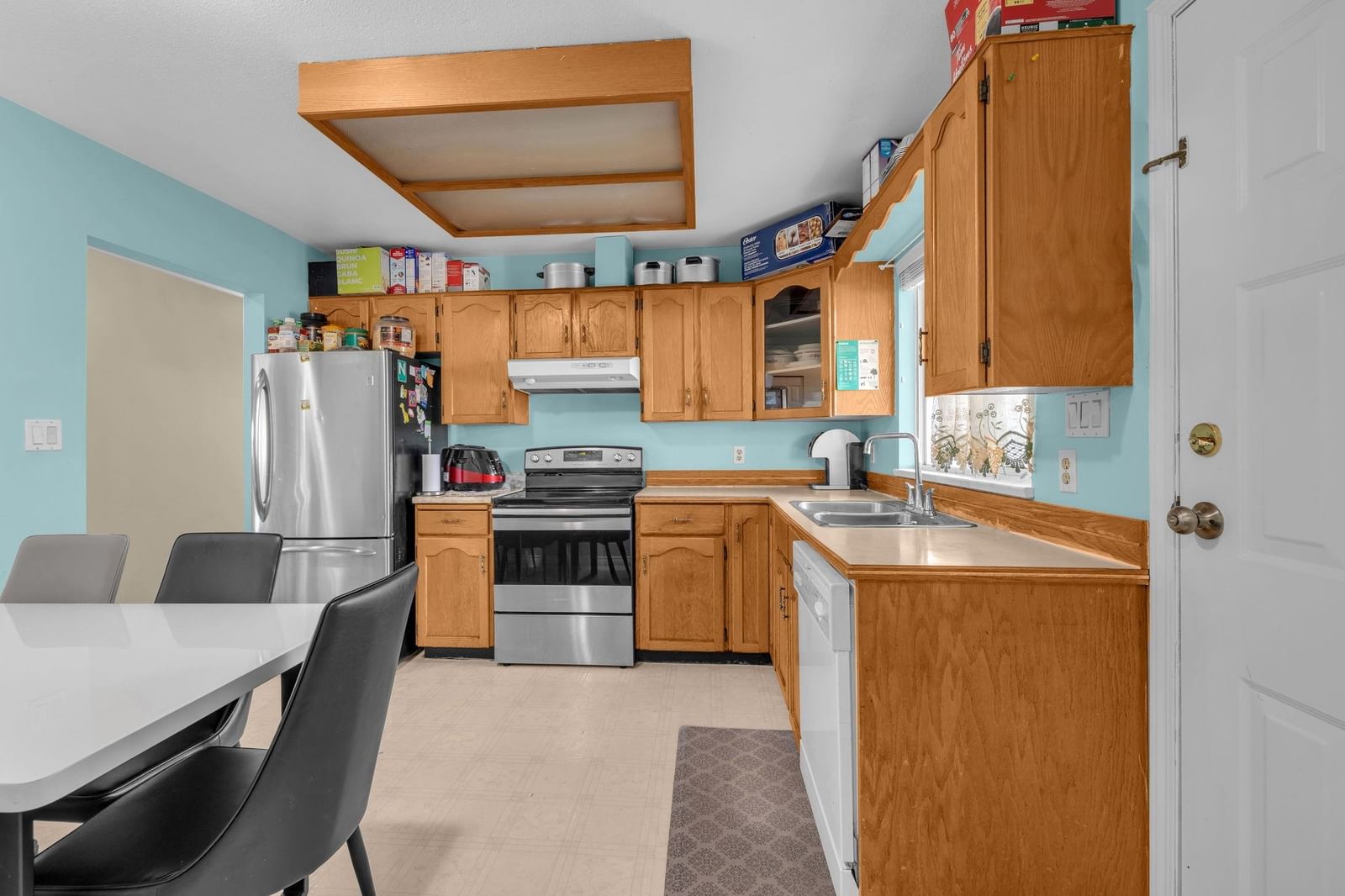 Listing Image 9