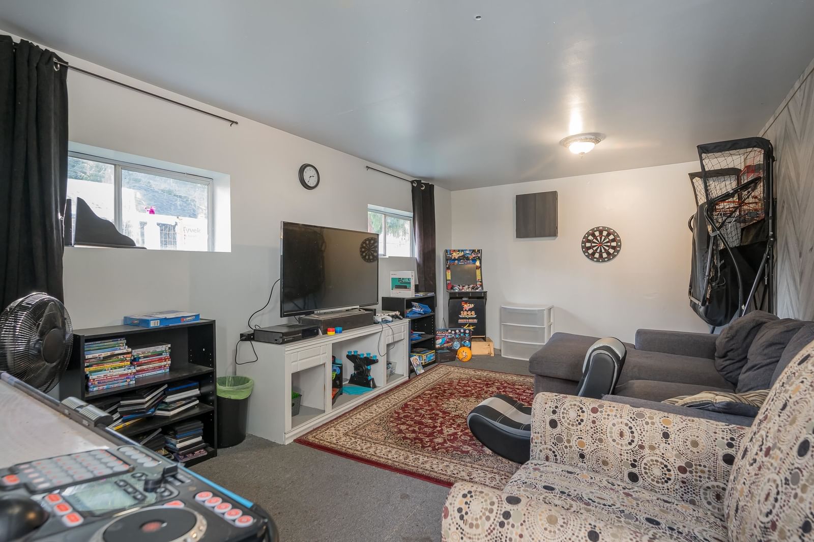 Listing Image 38