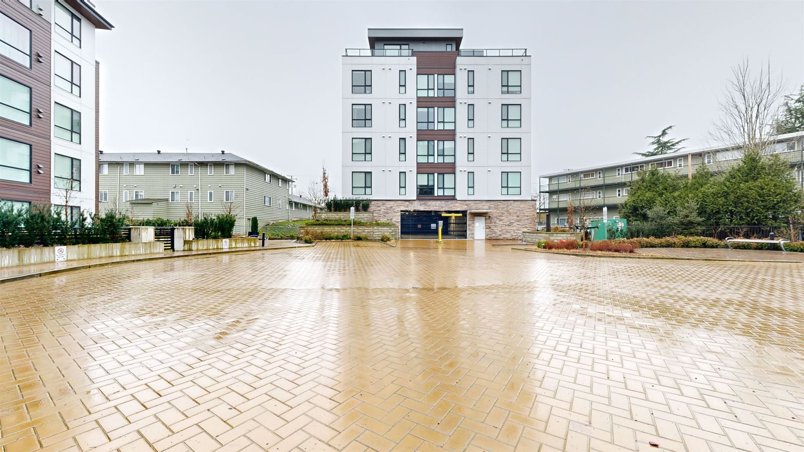 Listing Image 21