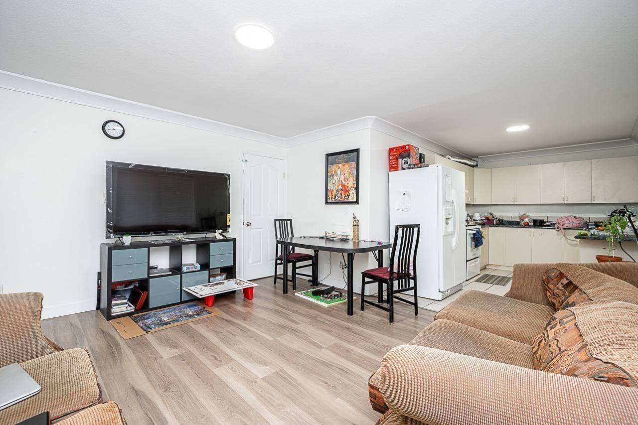 Listing Image 23