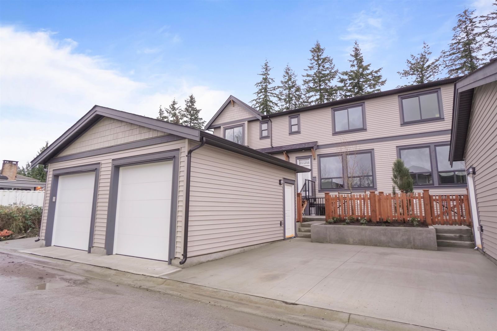 Listing Image 16