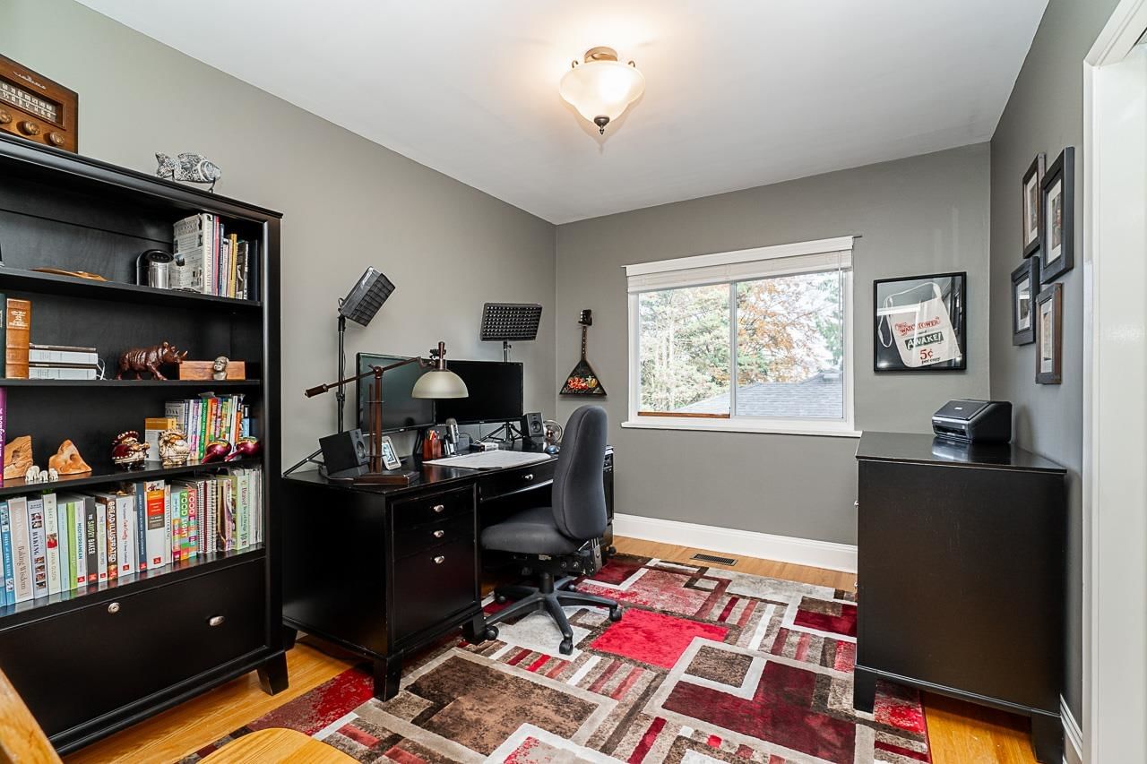 Listing Image 15