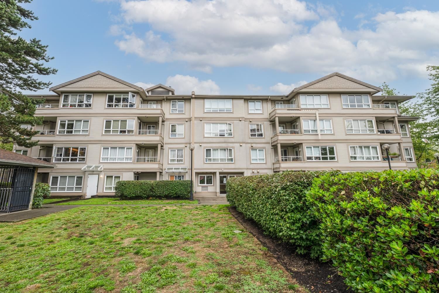 Listing Image 17