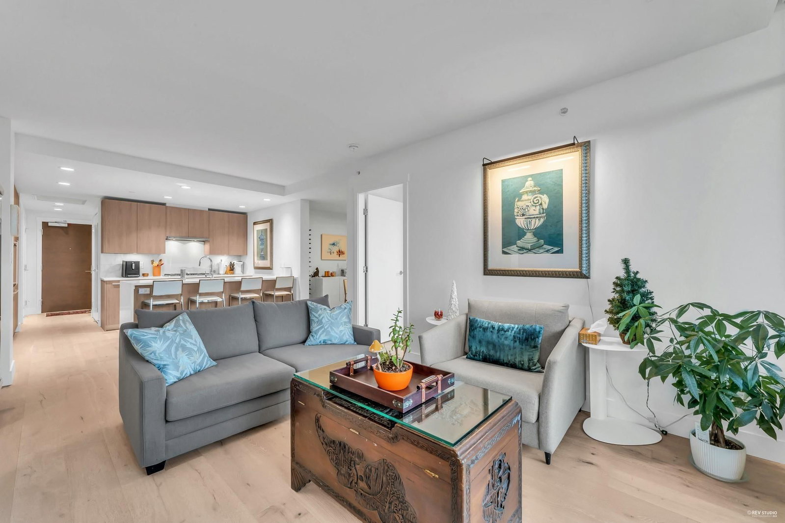 Listing Image 12