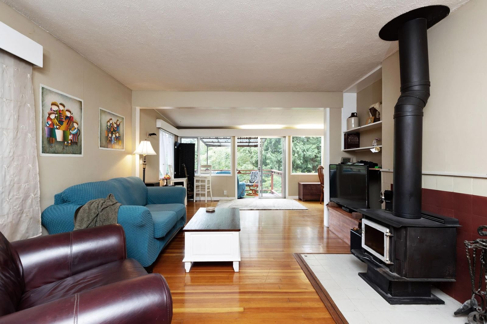 Listing Image 11