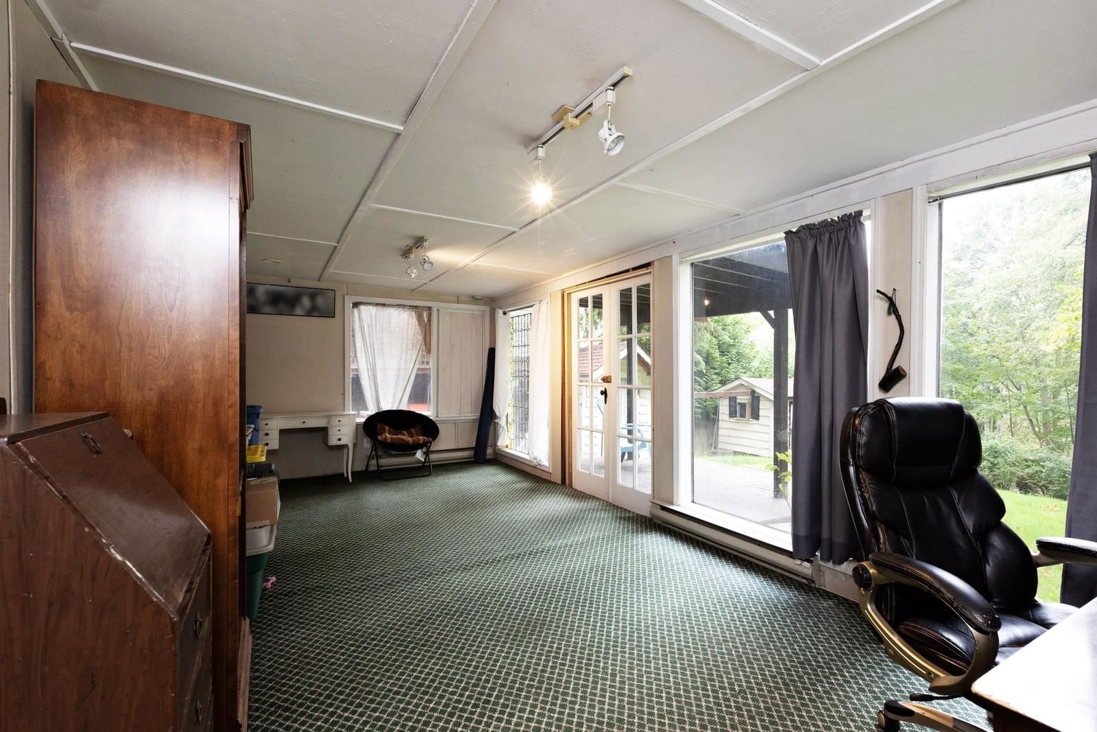 Listing Image 21