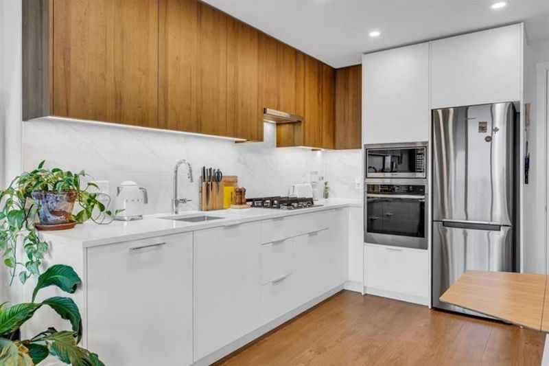 13359 Old Yale Road #2006, Surrey, British Columbia