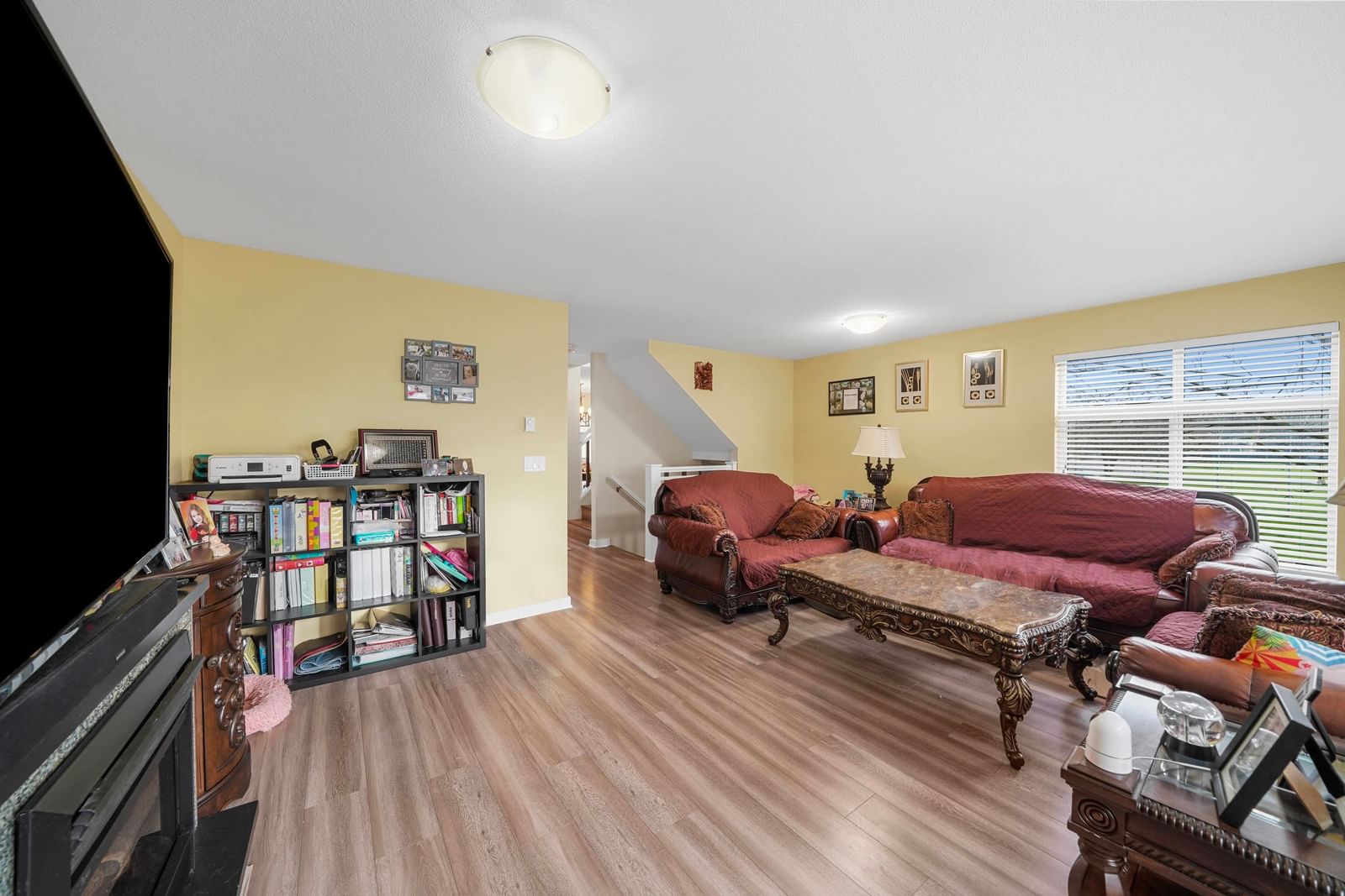 Listing Image 5