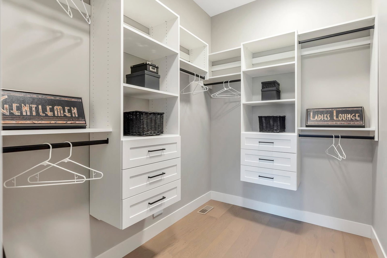 Listing Image 26