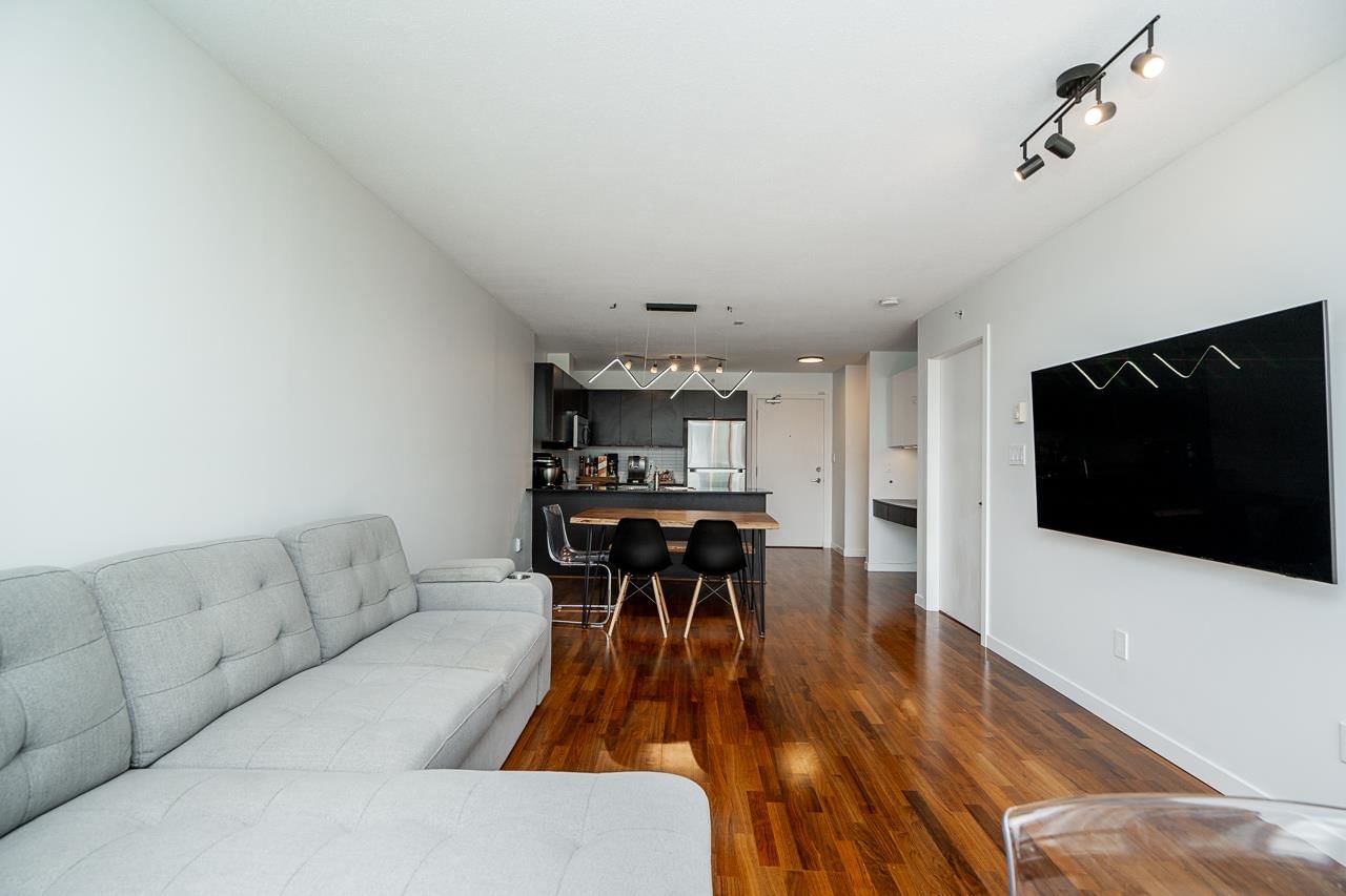 Listing Image 16
